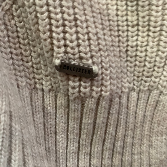 Hollister Beige Sweater - Picture 4 of 4